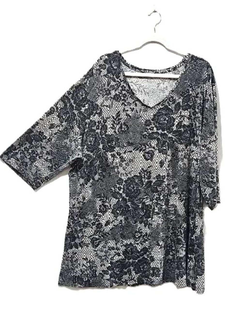 CATHERINES BLACK LACE PRINT WHITE SHORT SLEEVE V-NECK COTTON KNIT TOP TUNIC 4X